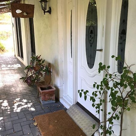 Aarn House B&B Airport Accommodation 퍼스 외부 사진